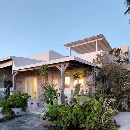 Maison d'hôtes Ricardo By The Sea Páros