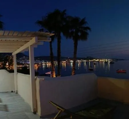 Ricardo By The Sea Parikia (Paros)