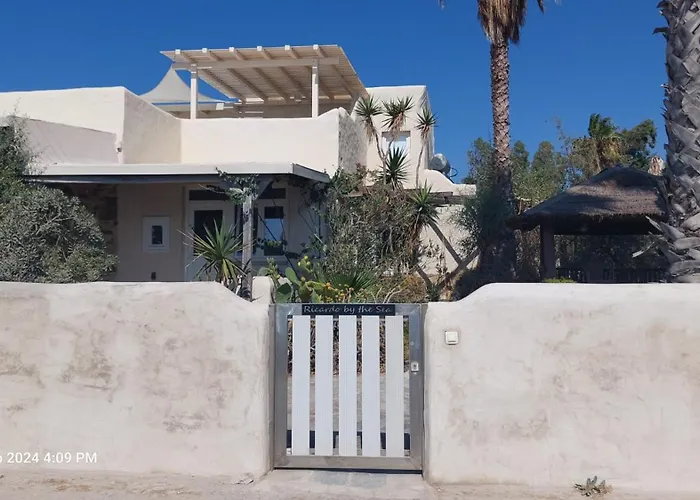 Ricardo By The Sea 4*